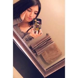 Meet your Posher, Cynthia